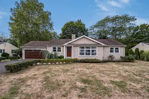 7 Jourdan Rd, Branford, CT 06405 - Photo 1