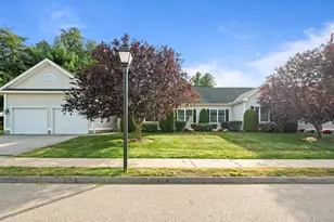 15 Village Ct, Colchester, CT 06415 - Photo 1