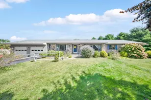 33 Oxford Dr, South Windsor, CT 06074 - Photo 1