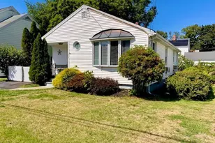 412 Jackson Ave, Bridgeport, CT 06606 - Photo 1