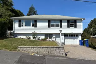 8 Nina Ct, Waterbury, CT 06704 - Photo 1