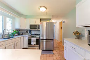 6 Holcomb Hill Rd, Windsor, CT 06095 - Photo 9