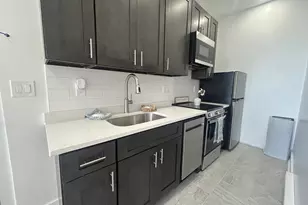 207 Bank St, New London, CT 06320 - Photo 1