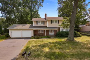 96 Fenwood Dr, Old Saybrook, CT 06475 - Photo 1