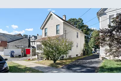 189 Park Street, West Haven, CT 06516 - Photo 1