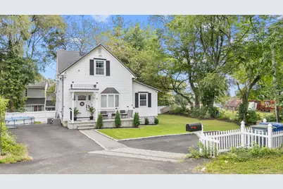 38 Pershing Avenue, Bridgeport, CT 06606 - Photo 1