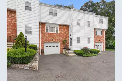 102 Pine Hill Avenue #APT A2, Stamford, CT 06906 - Photo 1