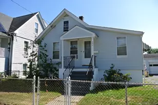 552 Sedgewick Ave, Stratford, CT 06615 - Photo 1