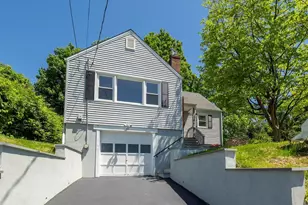 17 Hayes Ave, Norwalk, CT 06855 - Photo 1