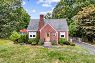 533 Paddock Ave, Meriden, CT 06450 - Photo 1