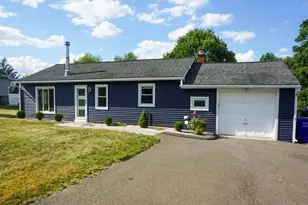 28 Evergreen Rd, Cromwell, CT 06416 - Photo 1