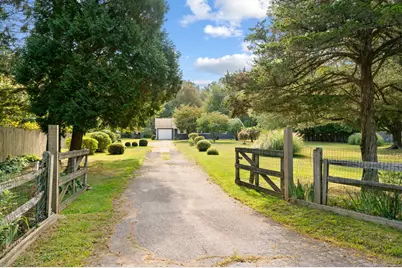 5 Stoneleigh Knolls, Old Lyme, CT 06371 - Photo 1