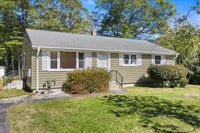 19 New Hampshire Lane, Montville, CT 06370 - Photo 1