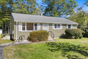 19 New Hampshire Ln, Montville, CT 06370 - Photo 1