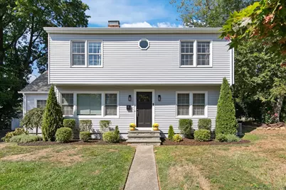 9 Turney Place, Trumbull, CT 06611 - Photo 1