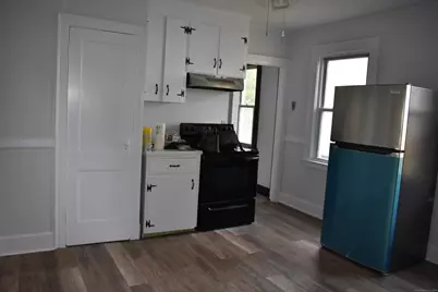 193 Helen Street #1 FIRST FLOOR, Hamden, CT 06514 - Photo 1