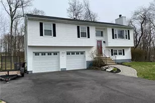 47 Victoria Ln, Naugatuck, CT 06770 - Photo 1