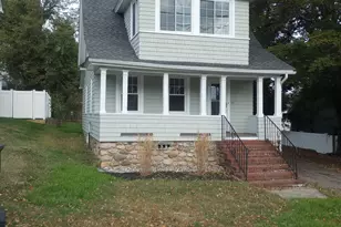 40 Edison Ave, Fairfield, CT 06825 - Photo 1