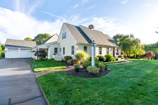 46 Red Hill Dr, Glastonbury, CT 06033 - Photo 1