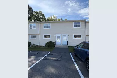 1081 New Haven Road #APT 4C, Naugatuck, CT 06770 - Photo 1