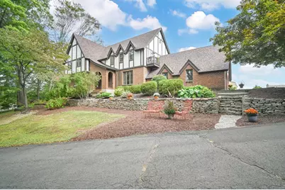 4 Sunset Drive, Wallingford, CT 06492 - Photo 1