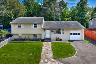 225 Papermill Ln, Fairfield, CT 06824 - Photo 1