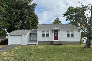 231 Kenneth St, East Haven, CT 06512 - Photo 1