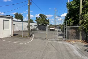 748 Washington Ave, West Haven, CT 06516 - Photo 1