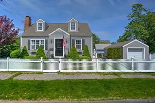 11 Oldfield Dr, Fairfield, CT 06824 - Photo 1