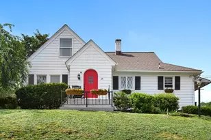 39 Alma St, Naugatuck, CT 06770 - Photo 1