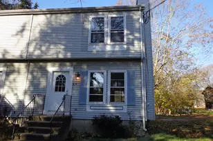 83b N High St, Clinton, CT 06413 - Photo 1