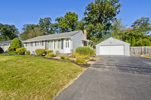 26 Beech Rd, Enfield, CT 06082 - Photo 1