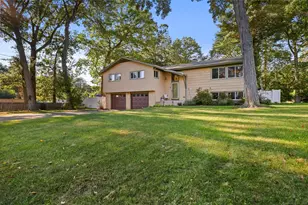 12 Cherry Hill Rd, Fairfield, CT 06825 - Photo 1