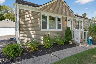 222 Robbins Avenue, Newington, CT 06111 - Photo 1