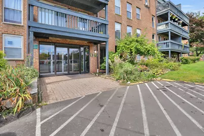 136 Kane Street #APT B10, West Hartford, CT 06119 - Photo 1