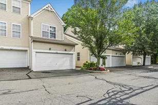 1304 Eaton Ct, Danbury, CT 06811 - Photo 1