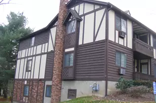 8 Rollingwood Dr, Brookfield, CT 06804 - Photo 1