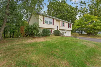 105 Hawks Nest Circle, Middletown, CT 06457 - Photo 1