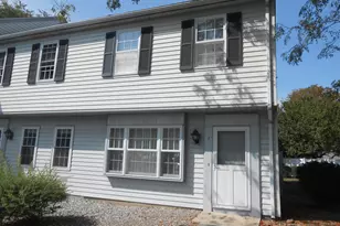 1 Founders Village, Clinton, CT 06413 - Photo 1