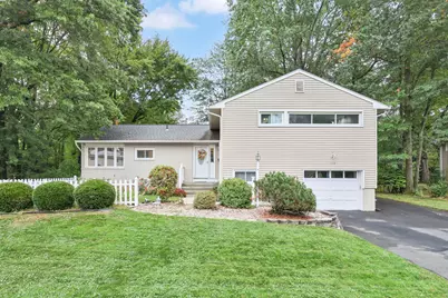 138 Mohegan Drive, West Hartford, CT 06117 - Photo 1