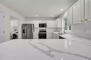 26 White Oak Dr, Danbury, CT 06810 - Photo 7