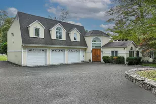 110 Erskine Rd, Stamford, CT 06903 - Photo 1