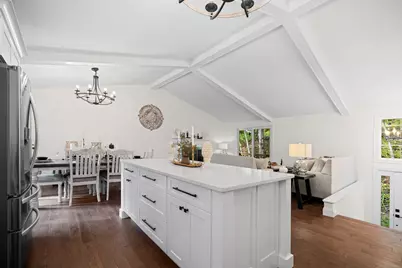 8 Crane Place, Simsbury, CT 06070 - Photo 1