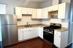 28 Dolsen Pl, Stamford, CT 06901 - Photo 1