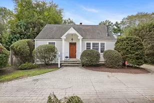 271 Jeniford Rd, Fairfield, CT 06824 - Photo 1