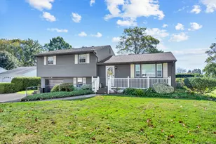 141 Chicory Dr, Wolcott, CT 06716 - Photo 1