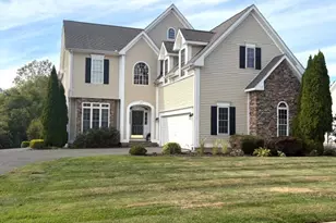 231 Scarborough Ln, Middletown, CT 06457 - Photo 1