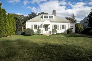 20 Woodlawn Ave, Norwalk, CT 06854 - Photo 1