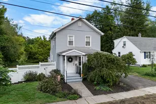 27 Peck St, Milford, CT 06460 - Photo 1