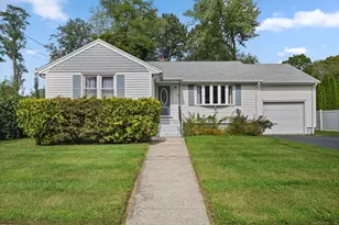 40 Delaware Dr, Stratford, CT 06614 - Photo 1